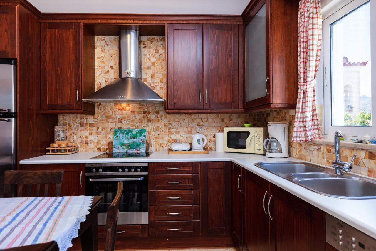 Andi Vacation Lefkogeia