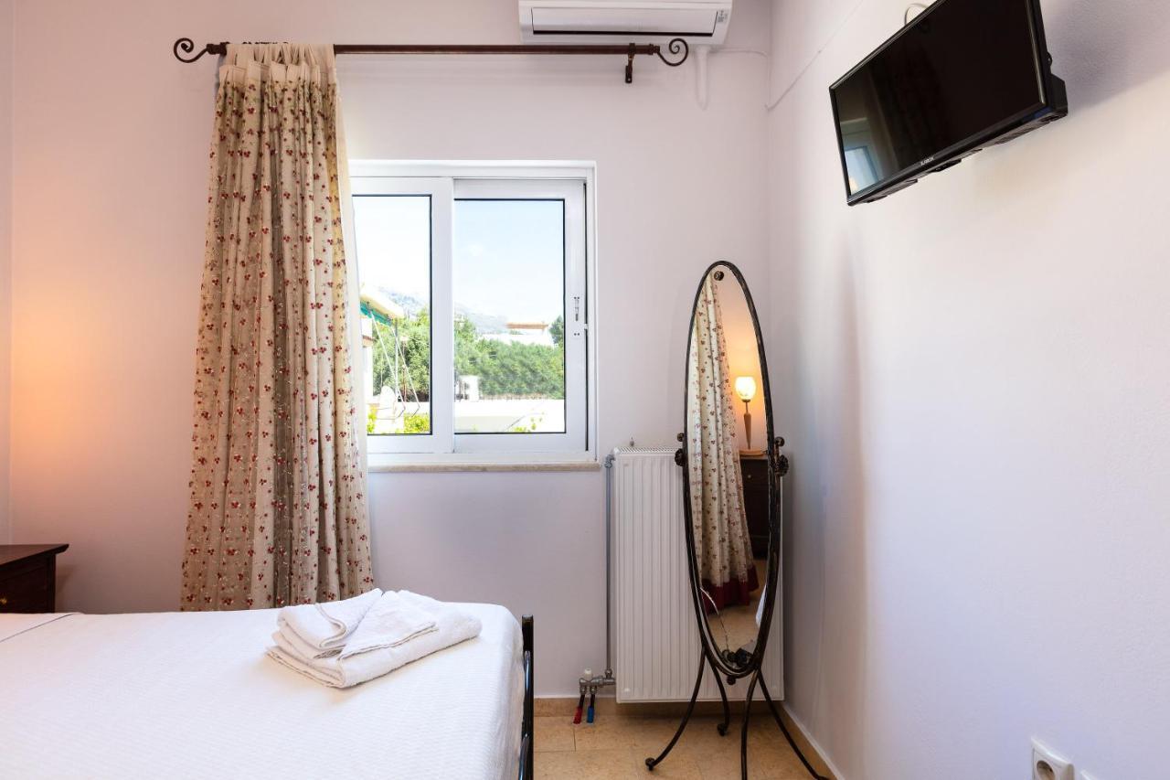 Andi Vacation Lefkogeia